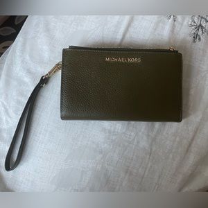 Michael Kors Green Wristlet